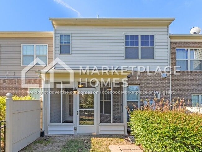 Building Photo - 533 Panorama Park Pl