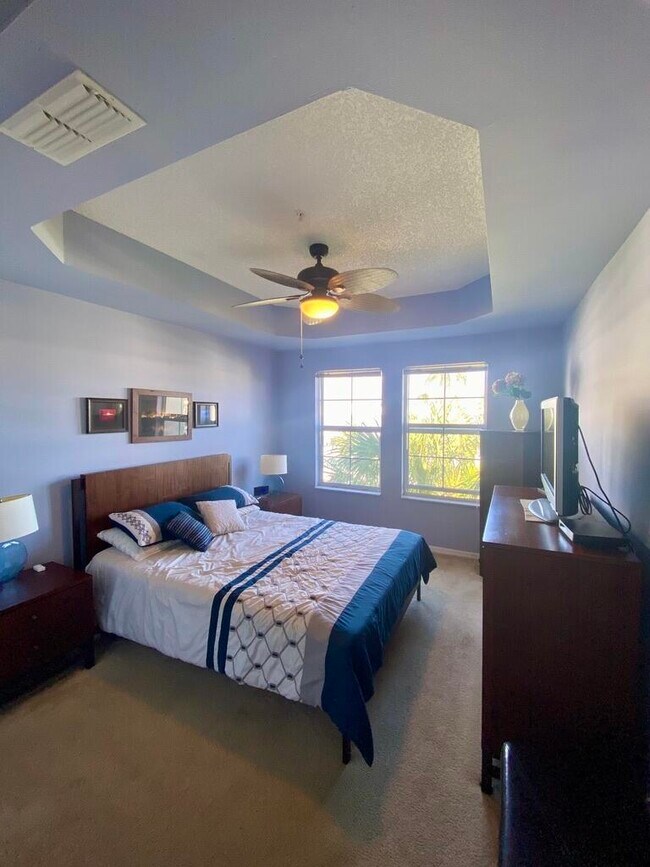 Building Photo - 4411 Tuscany Way