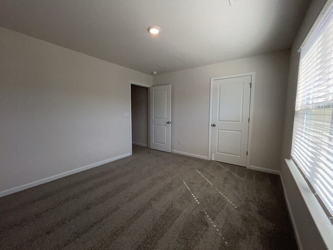Building Photo - Beautiful Fountain Inn Home