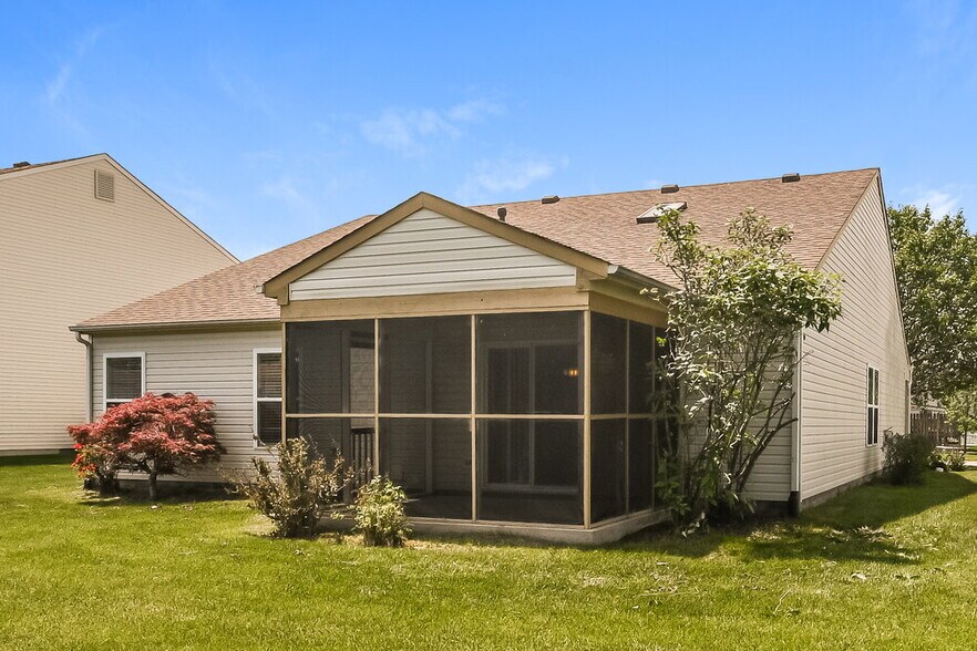 Building Photo - 1295 Spring Lake Dr
