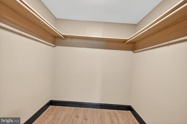 Building Photo - 10116 Little Pond Pl