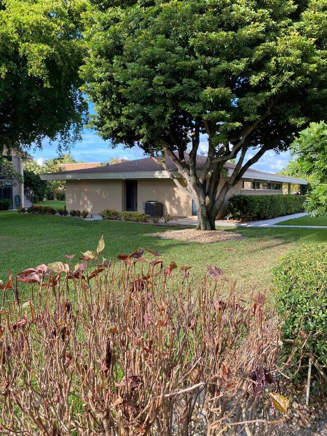 Building Photo - 1271 NW 13th St