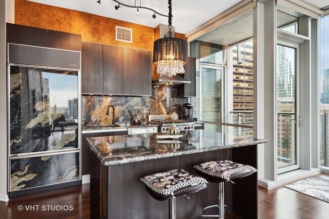 Building Photo - 600 N Fairbanks Ct