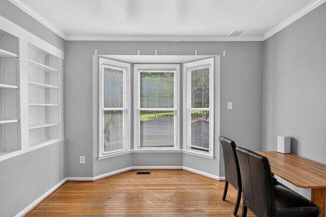 Building Photo - 4512 Rutherford Way