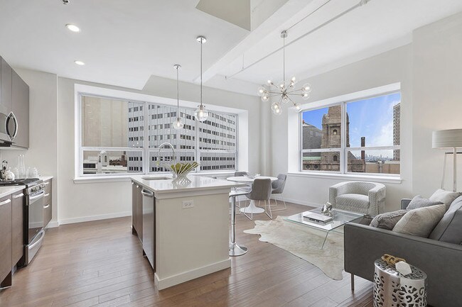 2 Bed/2Bath with Den - Kislak Building