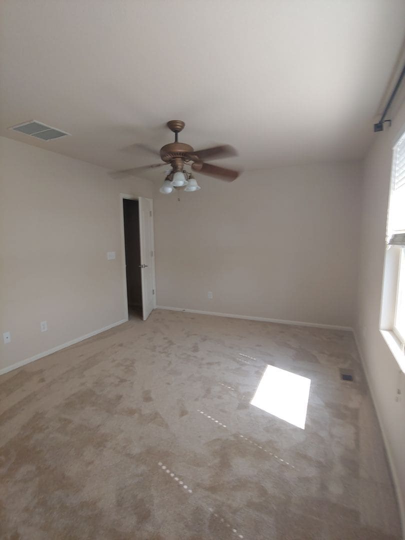 Building Photo - 392 Montgomery Dr