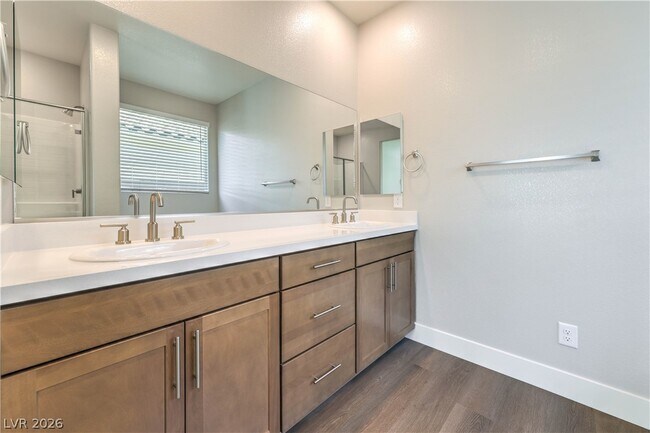 Building Photo - 497 Chestnut Falcon Ave