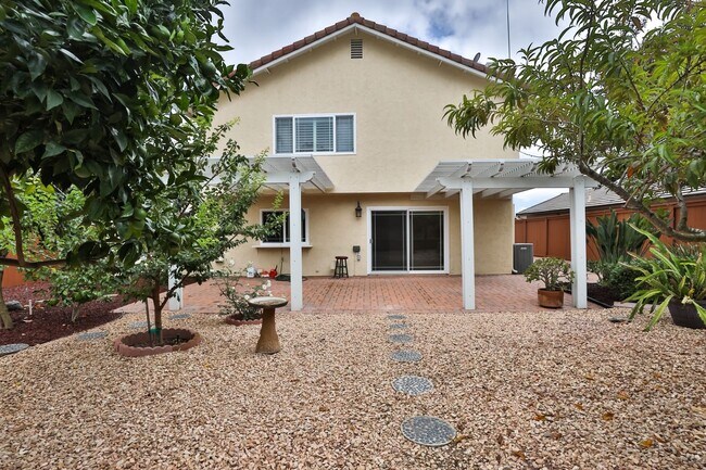 Building Photo - Spacious 3-Bedroom Scripps Ranch Home