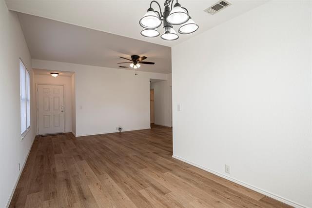 Building Photo - 8924 King Ranch Dr