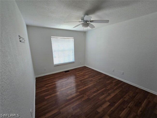 Building Photo - 26760 Silverado E Dr