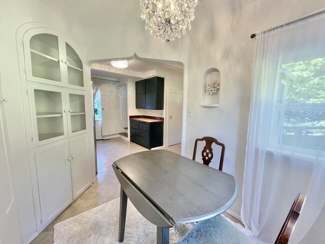 Building Photo - 7223 61st Ave SE