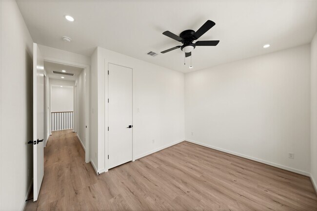 Building Photo - 307 Quitman St