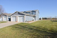 Building Photo - Incredible views from this end-unit townhome!