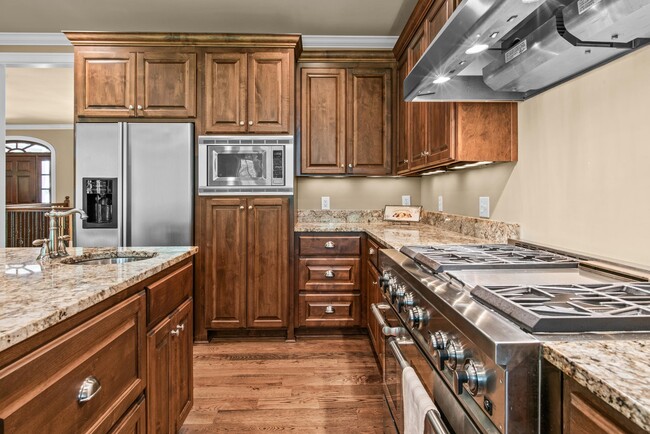 Building Photo - 1171 Wrayswood Cir