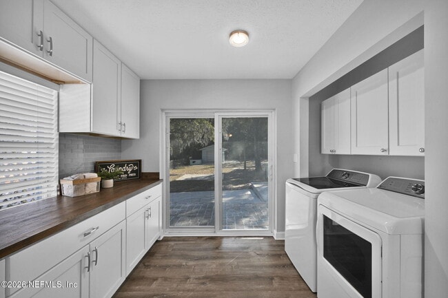 Building Photo - 133 Cll Menendez