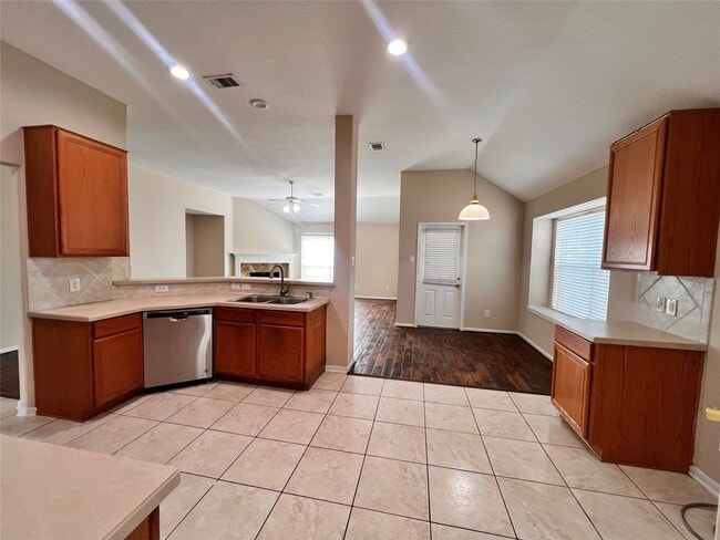 Building Photo - 4815 Wilderness Glen Ct