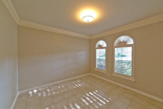 Building Photo - 407 Groveton Ridge Ln