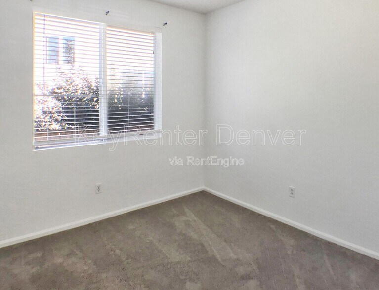 Building Photo - 19807 E 39th Ave