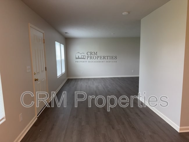 Building Photo - 211 Barr Ct