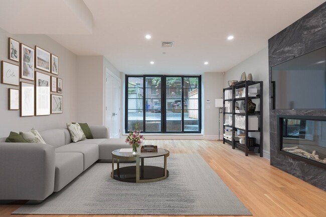 Building Photo - 131 W Newton St