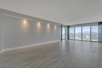 Building Photo - 3111 Bel Air Dr