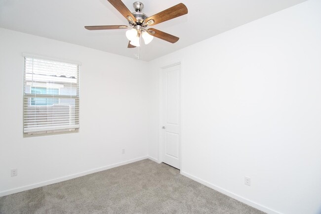 Building Photo - 16067 W El Cortez Pl