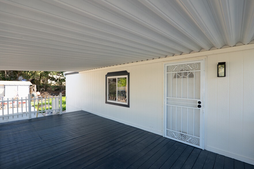 Building Photo - 21643 Waite St