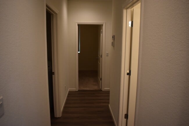 Building Photo - 3591 Sunstone Ct