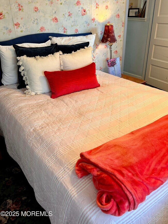 Building Photo - 425 Washington Ave