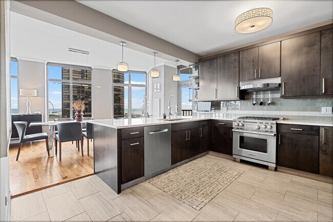 Building Photo - 530 N Lake Shore Dr
