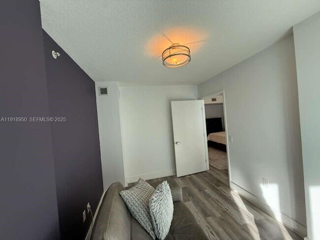 Building Photo - 41 SE 5th St