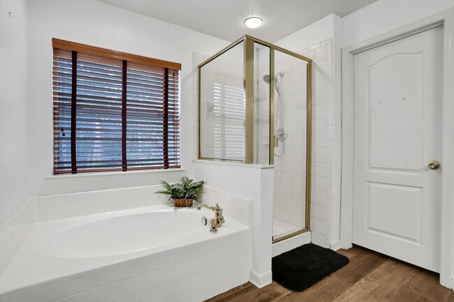 Building Photo - 12746 Megan Jean Ct