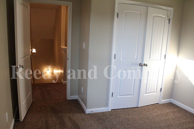 Building Photo - 7937 Bay Meadow Cir S