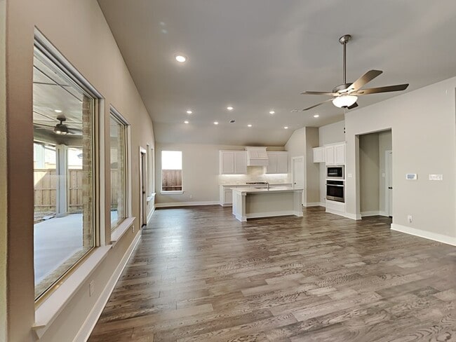 Building Photo - 5716 Labelle Trail