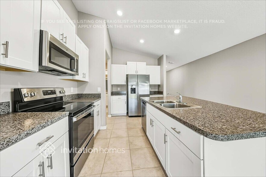 Building Photo - 15530 Colt Creek Pl