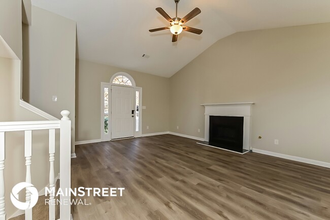 Building Photo - 3447 Oak Leaf Ct