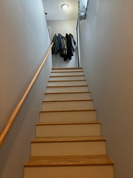 Building Photo - 544 Tolend Rd