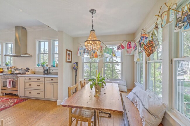 Building Photo - 1624 Diddy Dr