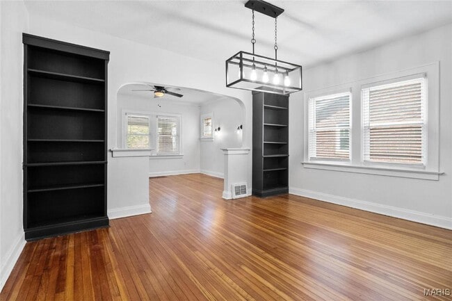 Building Photo - 970 Kirkham Ave