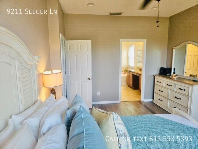 Building Photo - 9211 Seeger Ln