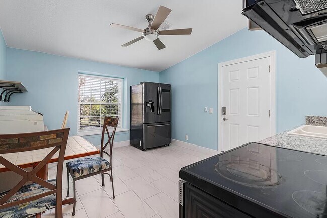 Building Photo - 5401 Gamebird Ln