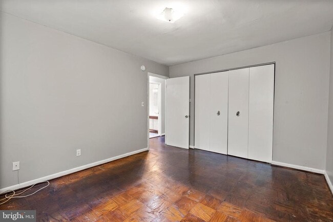 Building Photo - 6511 Brighton Ave