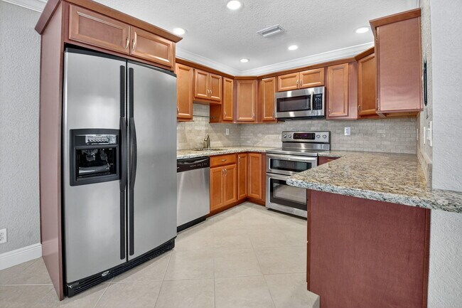 Building Photo - 184 Burgandy Way