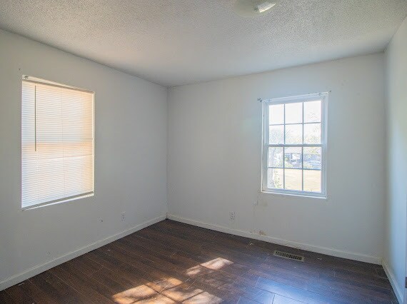 Building Photo - 830 5th Ave N