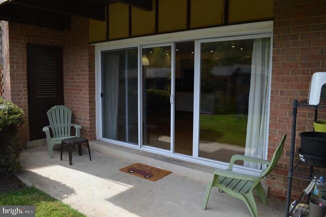 Building Photo - 10026 Fair Wds Dr