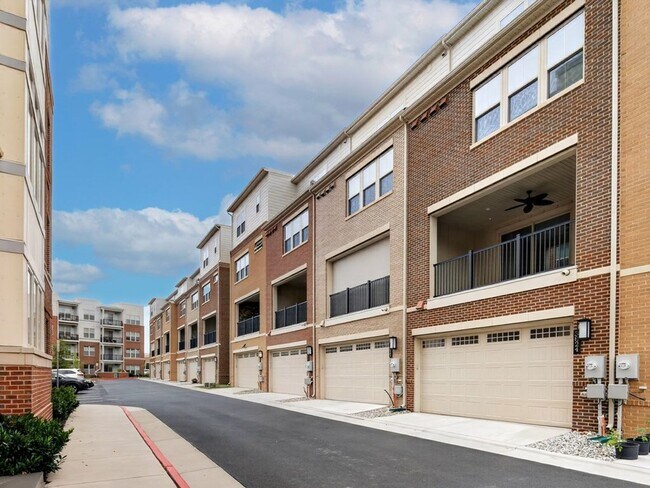 Building Photo - 3824 Tussica Wy