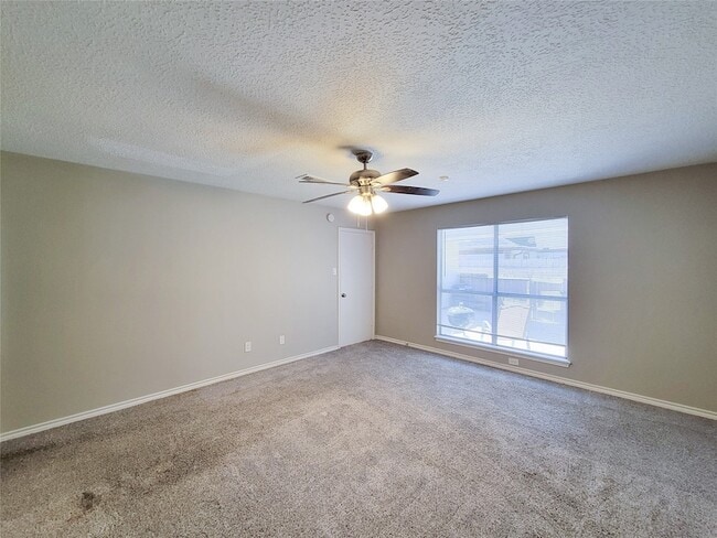 Building Photo - 6606 Brittany Park Ln