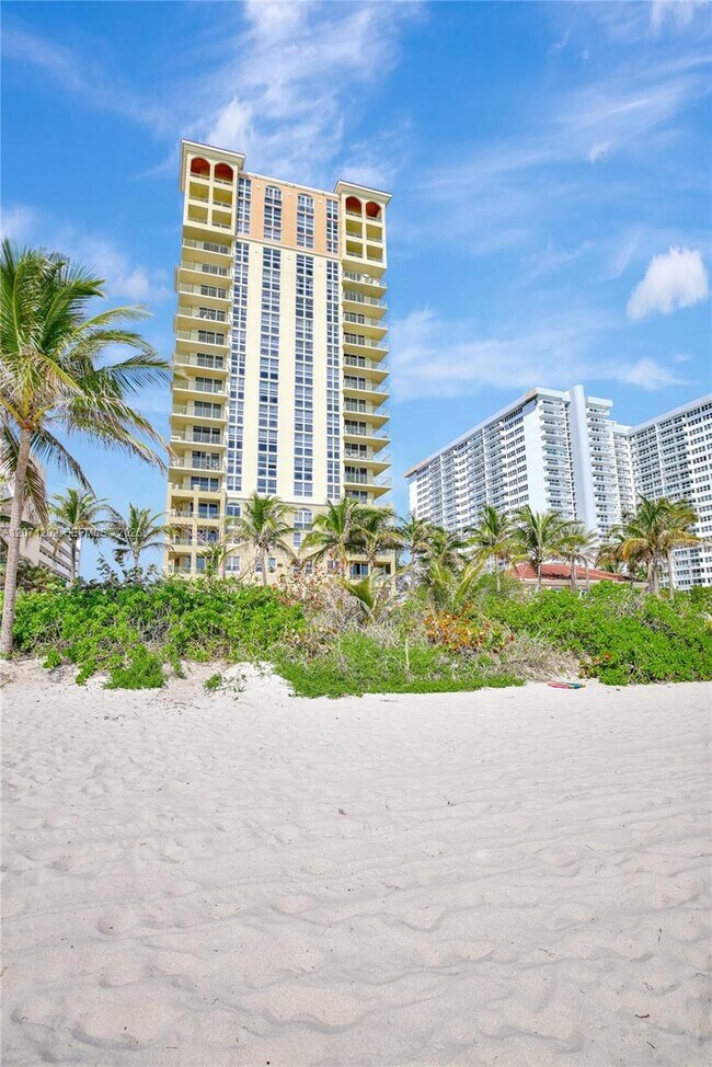 Building Photo - 2080 S Ocean Dr