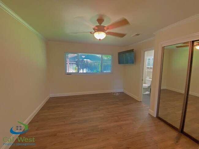 Building Photo - 4346 Glenmont Dr