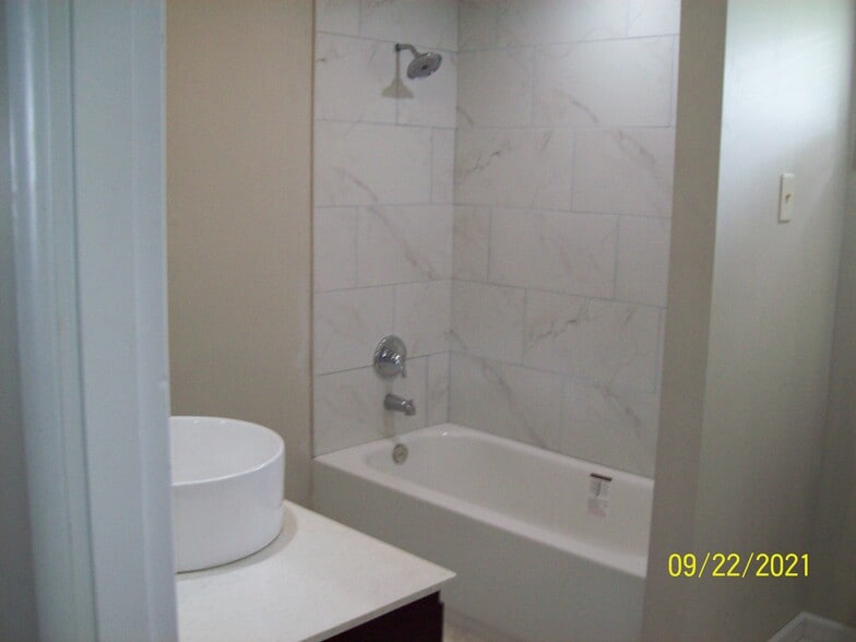 Building Photo - 504 Beirne Ave NE